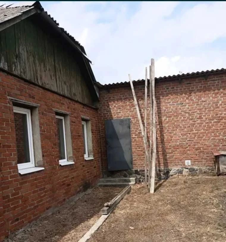 Продам дом в Мерефе.(Кринычки). Участок 6 сот Печное отопл Т