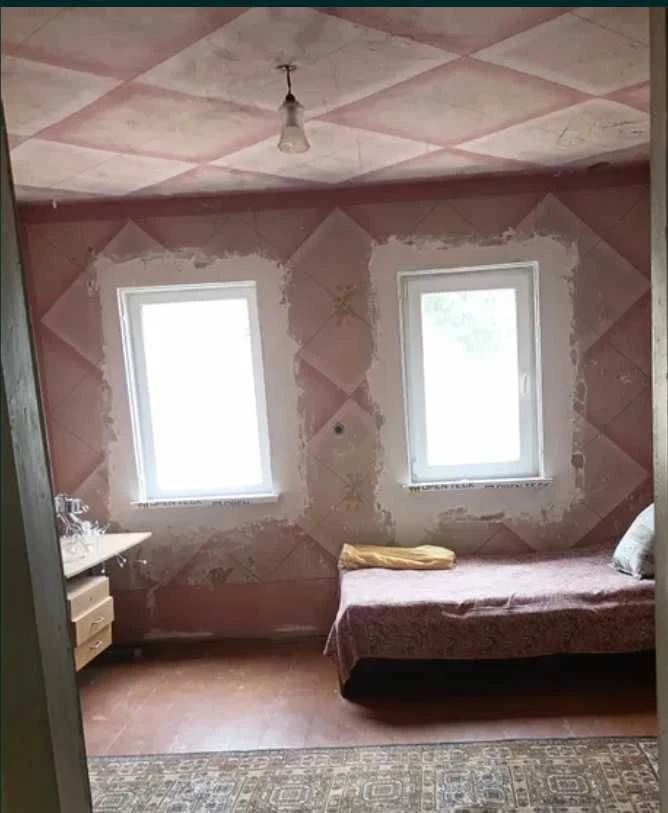 Продам дом в Мерефе.(Кринычки). Участок 6 сот Печное отопл Т