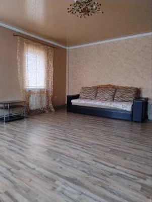 Продам кирпичный дом 108м2, земельный участок 25 соток г. Ме