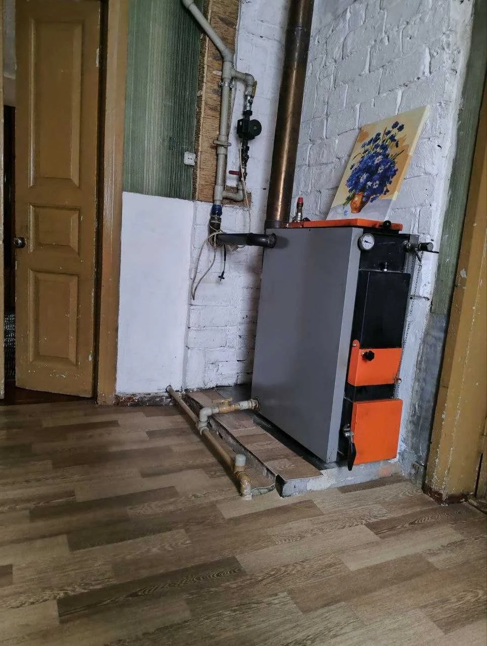 Продам кирпичный дом 108м2, земельный участок 25 соток г. Ме