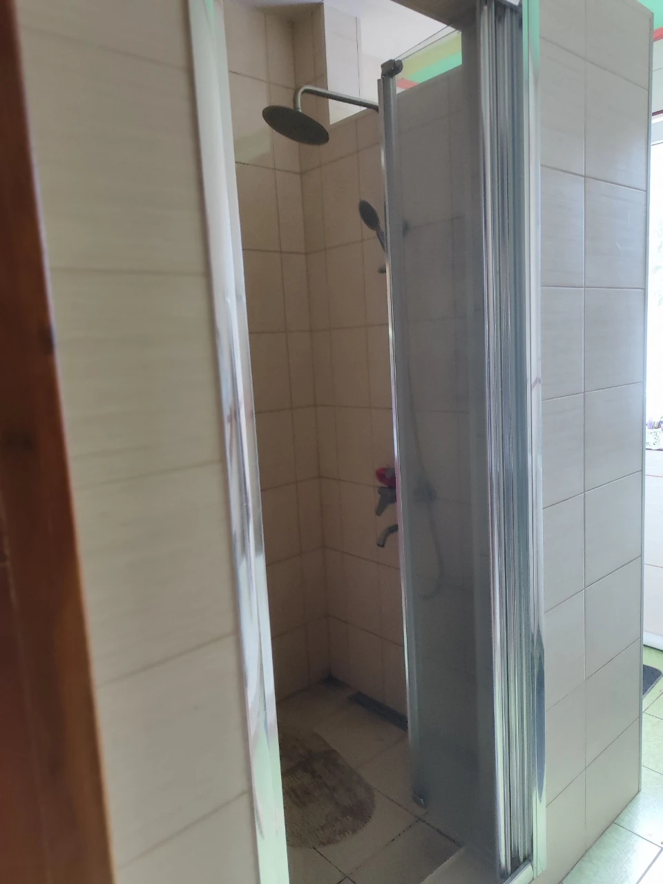 Продається приватний будинок з готовим бізнесом в Мерефі