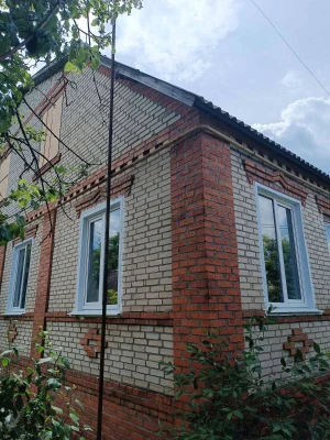 Срочно продажа  дом на 2 отдельных входа в тихом центре г.Ме