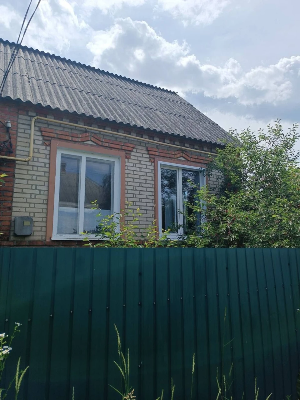 Срочно продажа  дом на 2 отдельных входа в тихом центре г.Ме