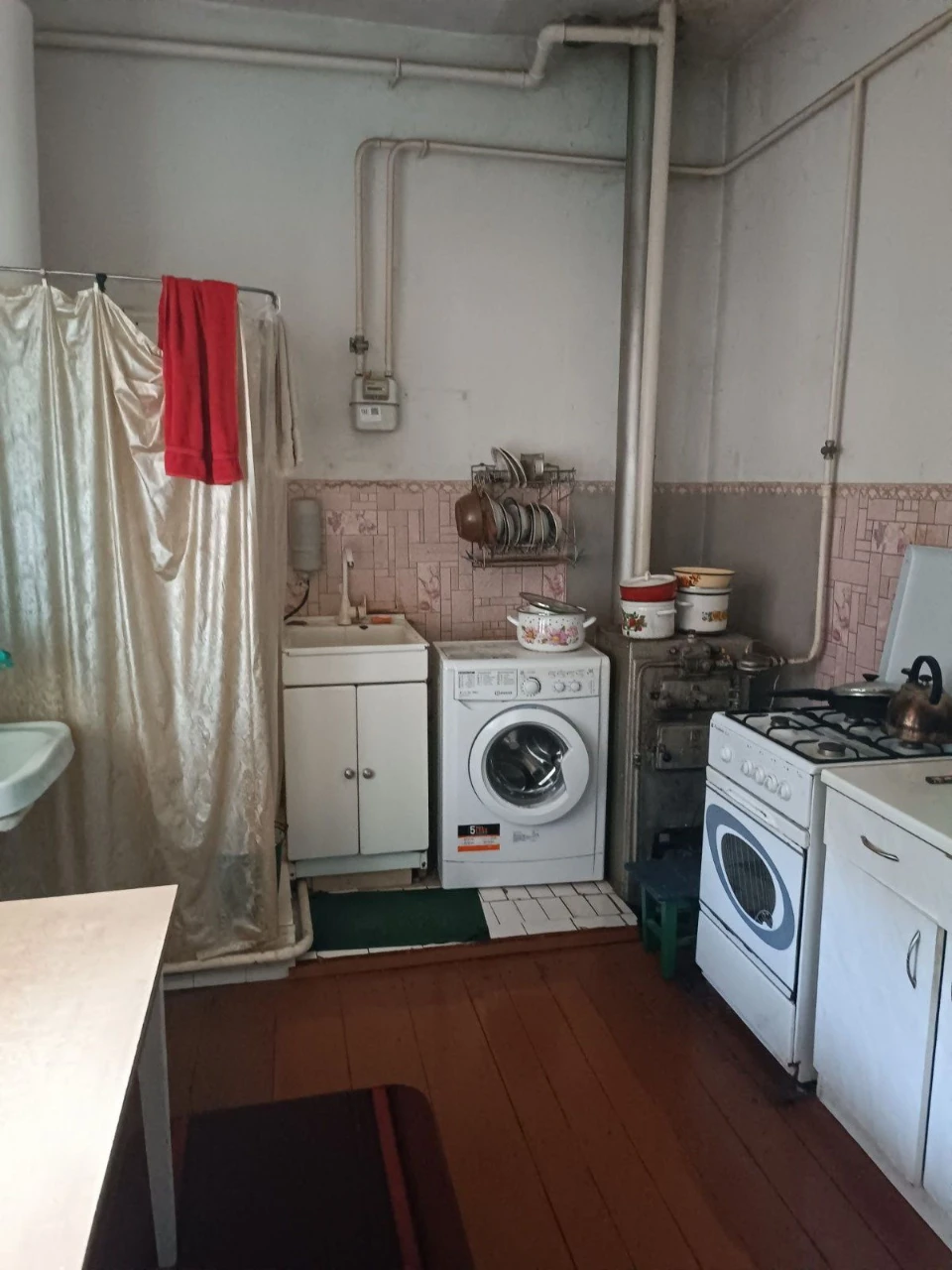 Срочно продажа  дом на 2 отдельных входа в тихом центре г.Ме