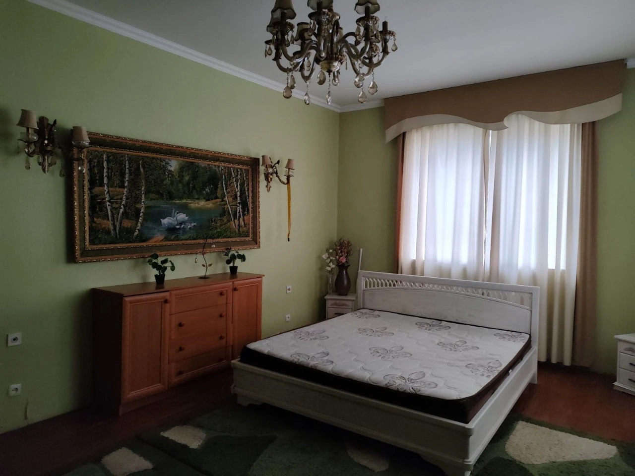 продажа шикарного дома г.Мерефа возле соснового бора