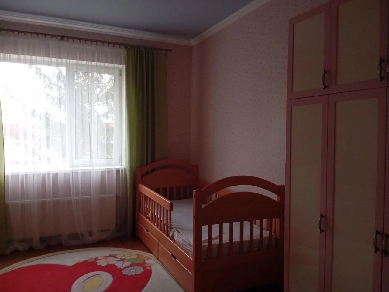 продажа шикарного дома г.Мерефа возле соснового бора