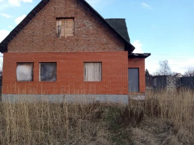 Продаю дом новой постройки г.Мерефа центр