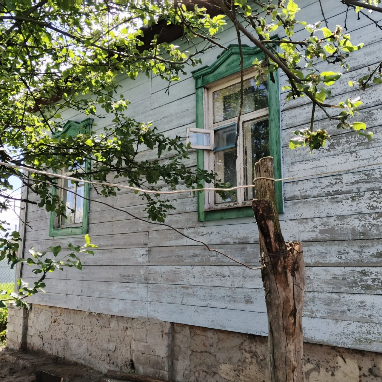Продажа уютного дома г.Мерефа удобный  и живописный р-н