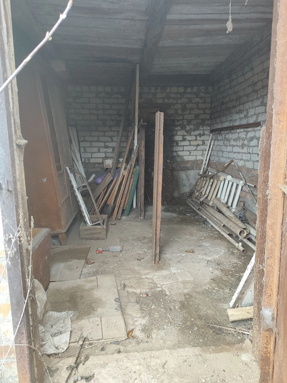 Продається житловий будинок мереф'янський напрямок