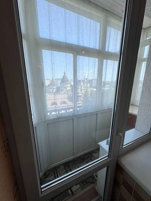 3-room apartment for sale with furniture and appliances, Nezale Street
