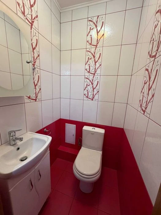 3-room apartment for sale with furniture and appliances, Nezale Street