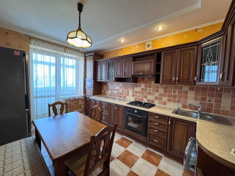 3-room apartment for sale with furniture and appliances, Nezale Street