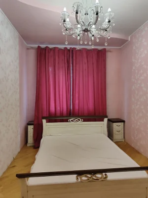 Продається шикарний будинок в Мерефі коло бору