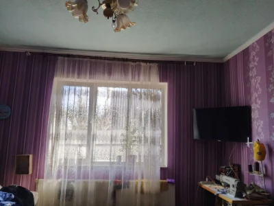Продаю добротный кирпичный дом в самом центре г Мерефа