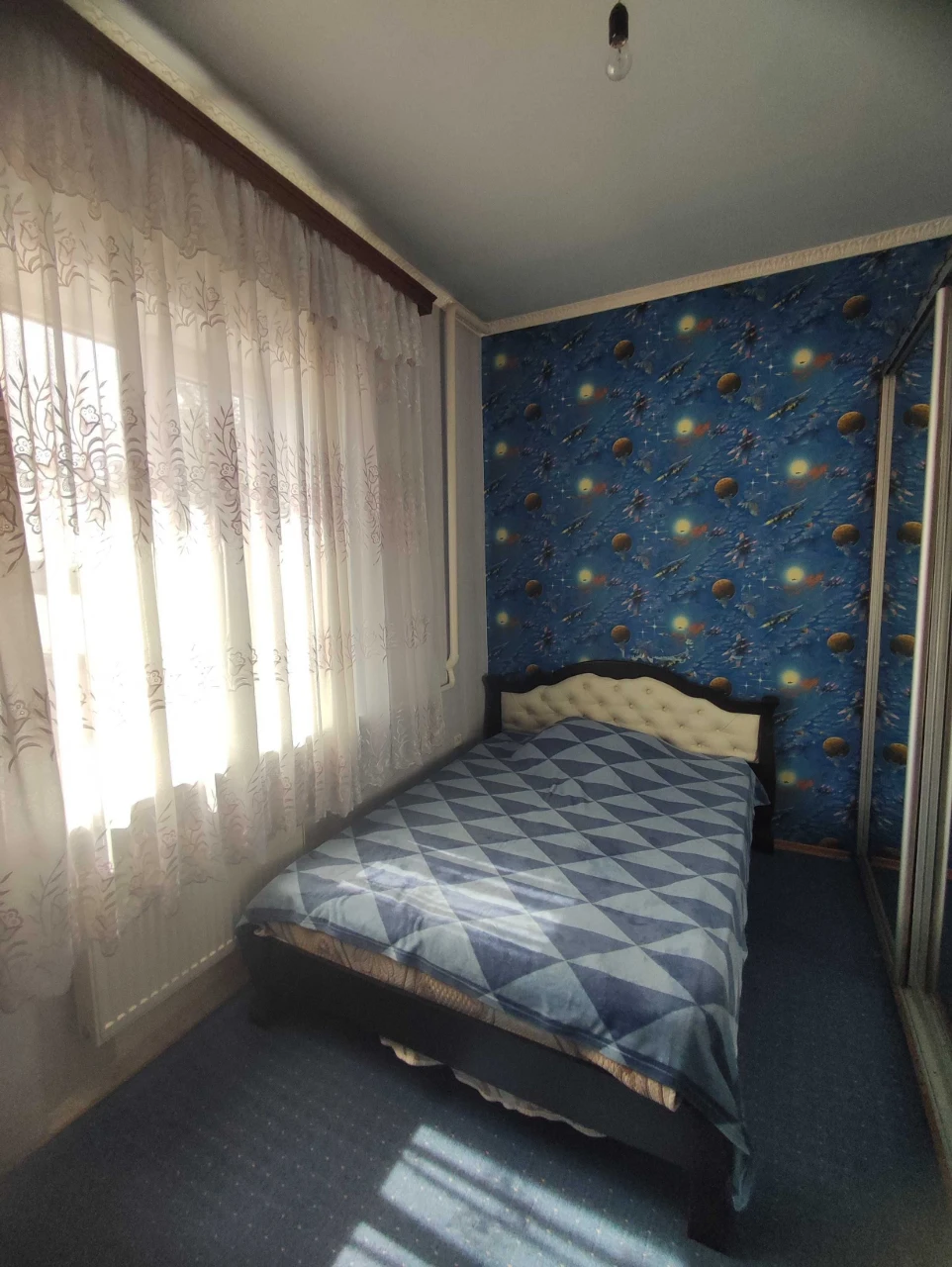 Продаю шикарный 2х эт. дом  с готовым бизнесом г.Мерефа