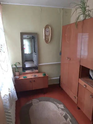 Продам 1/2дома в Мерефе