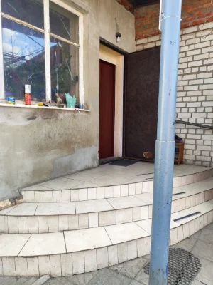 Продам будинок у центрі Мерефи