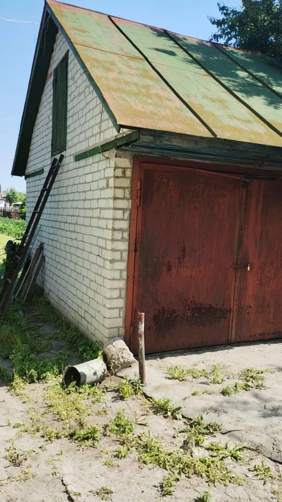 Продам частину будинку в Острі