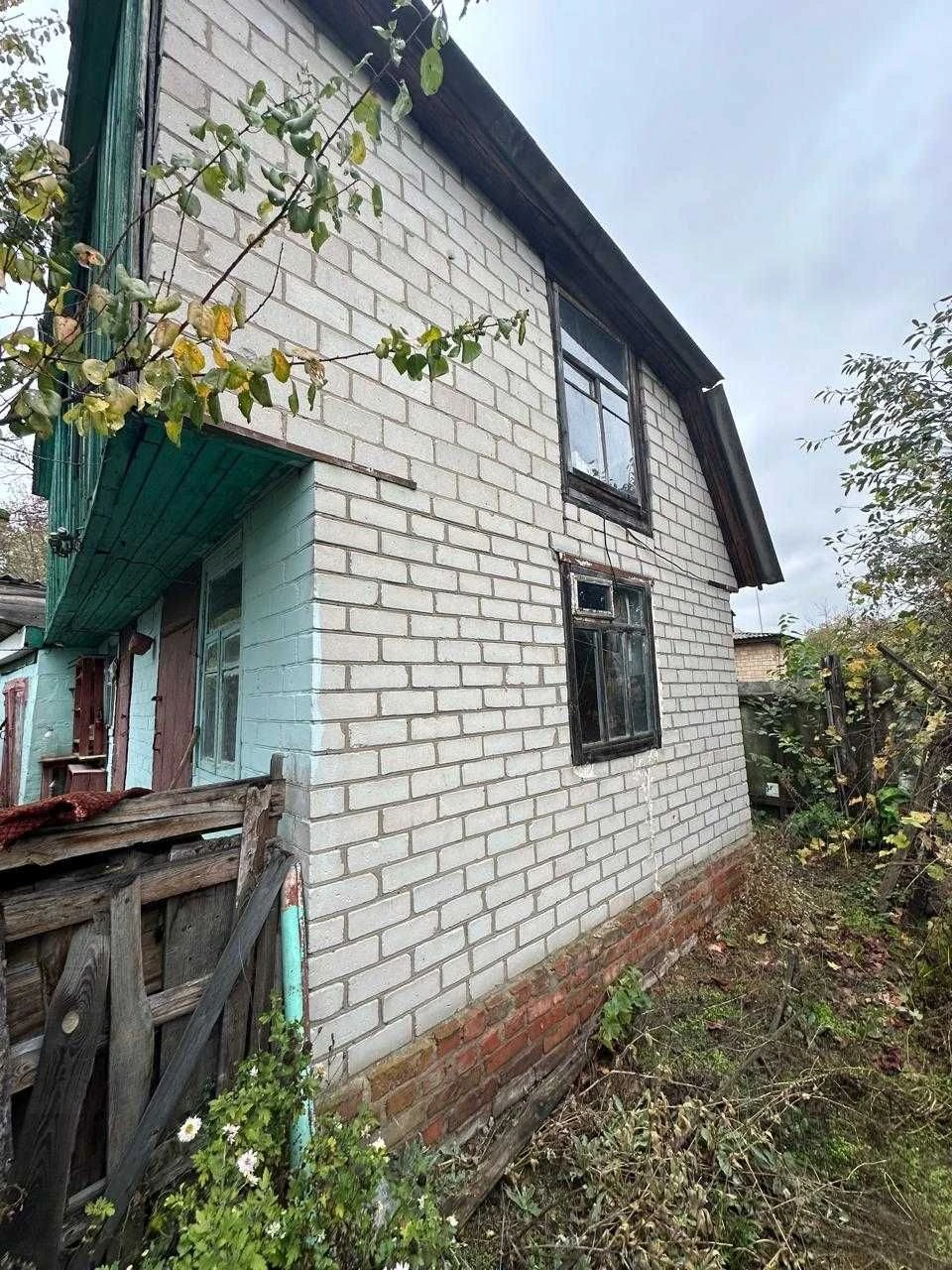 Продам будинок у місті Остер з ділянкою