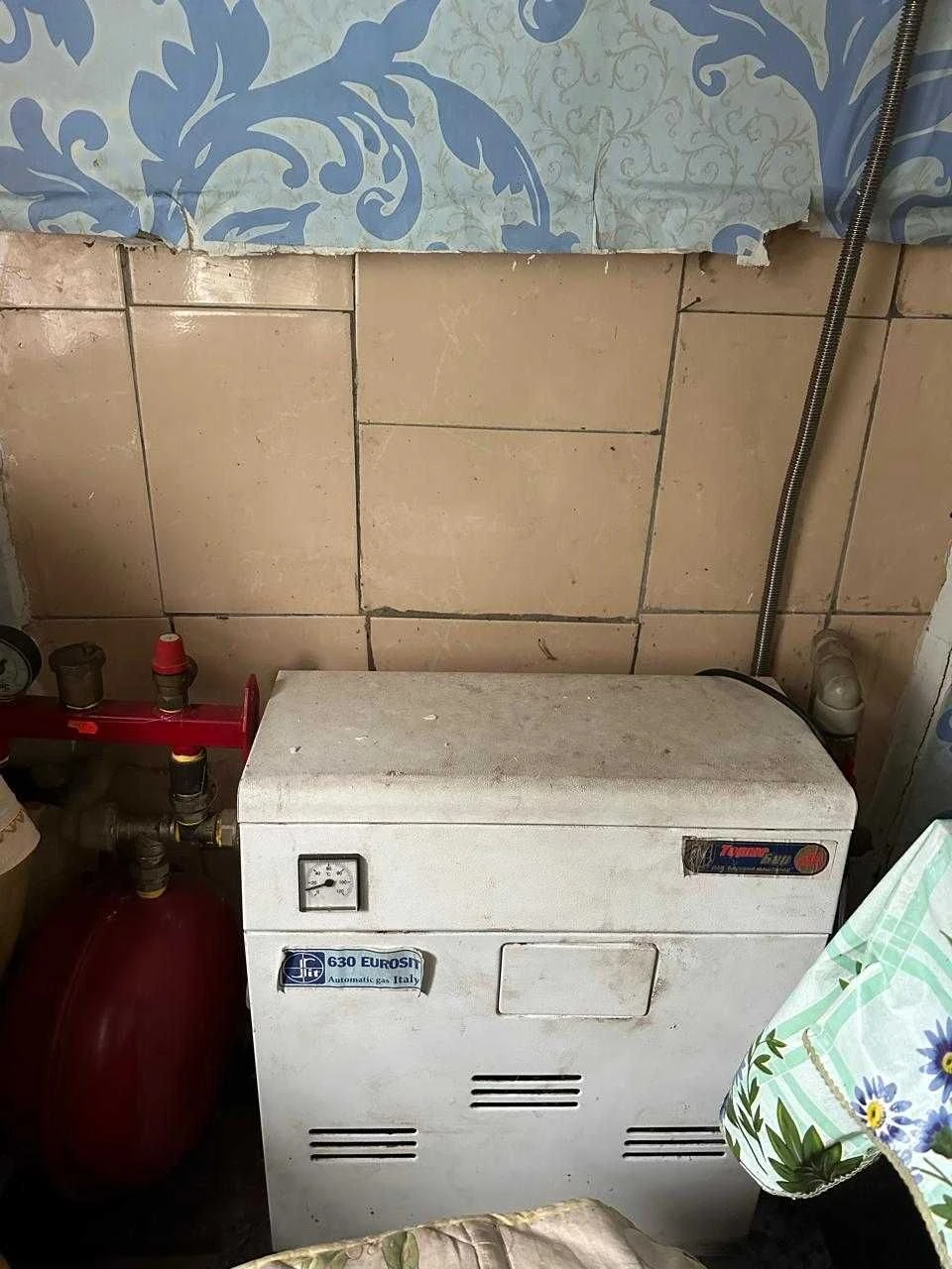 Продам будинок у місті Остер з ділянкою