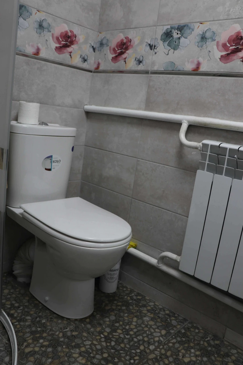 Будинок м.Остер 125м 5кімнат два входи 20сот 58тис торг комі