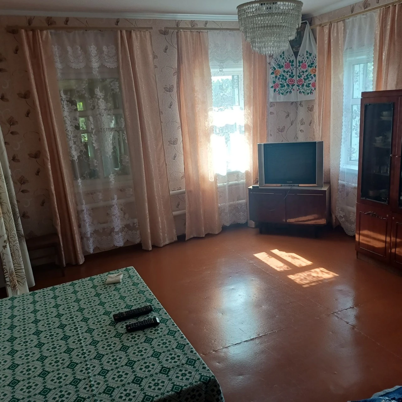 Продаю чудовий будинок по вул. Кунашівська. 20 соток