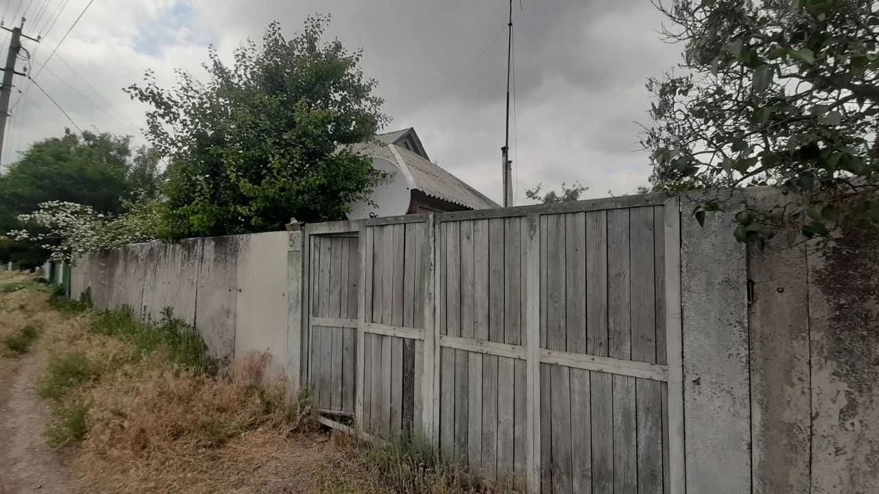 Продаж будинку Комарівка(Південне), землі 19 соток