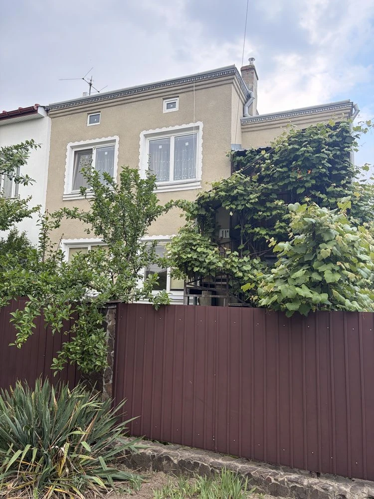 Продаж, будинок спарка, 135 м.155000у.о