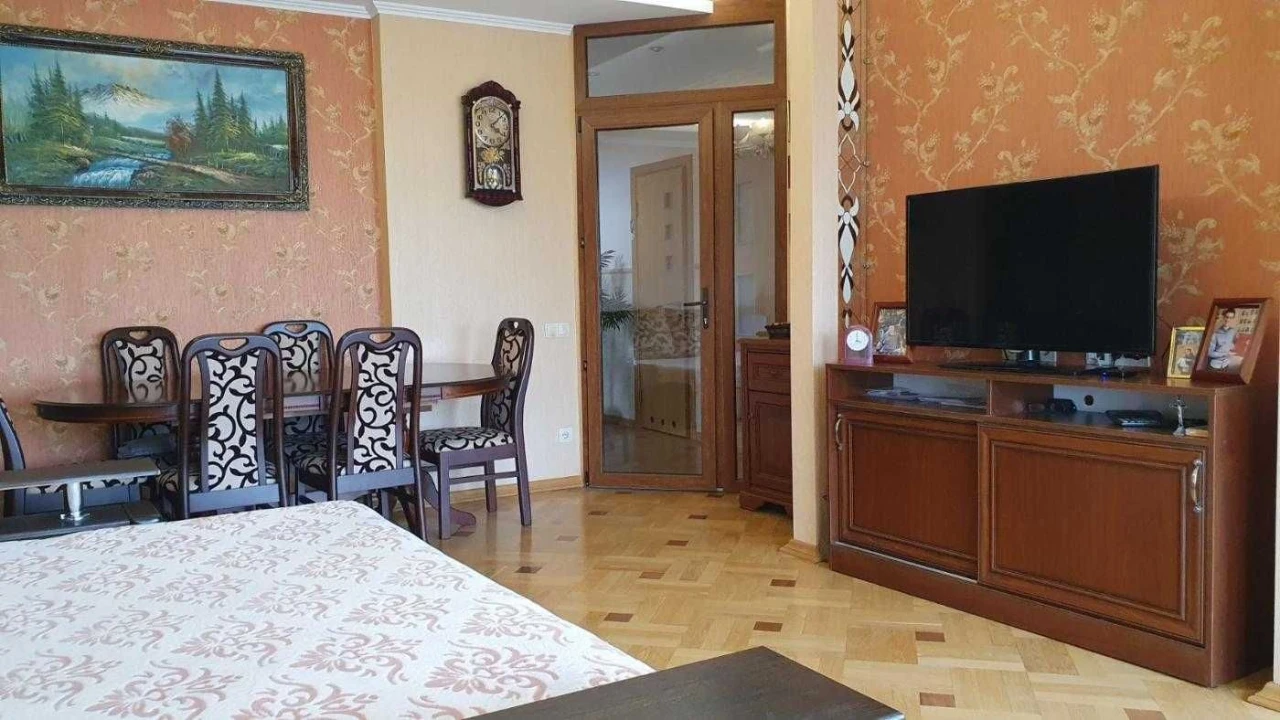 Продаж затишного котеджу у чудовій локації по вулиці Яворниц