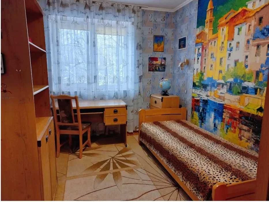 Будинок 298 м²  Львів - Винники, 8 соток, гараж + майстерні,
