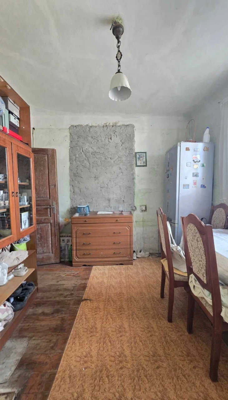 Продаж просторого будинку у Винниках