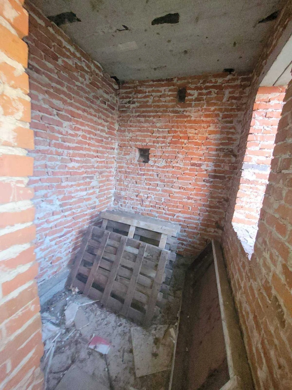 половина будинку та земельна ділянка 2,56 сот., м. Винники