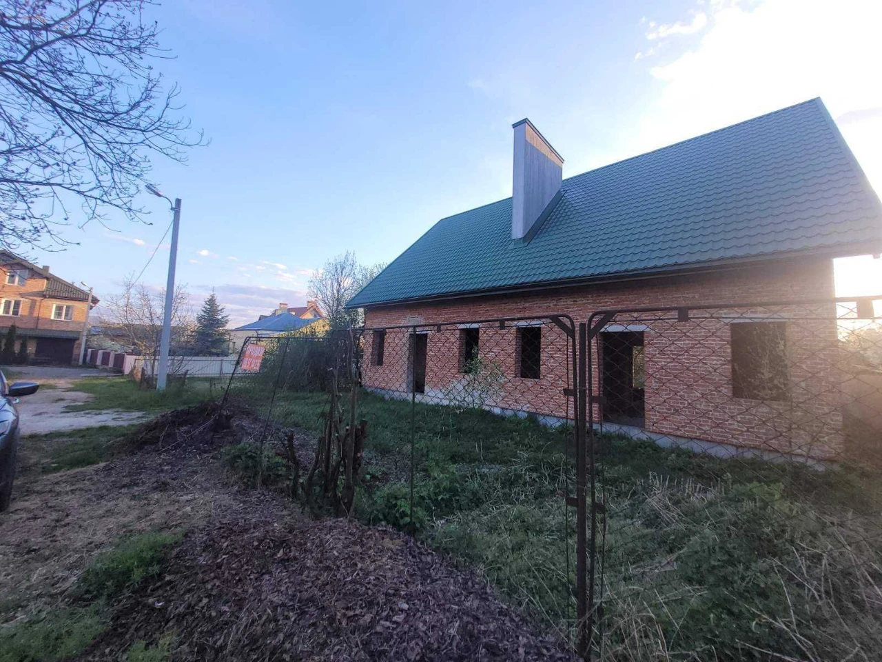 половина будинку та земельна ділянка 2,56 сот., м. Винники