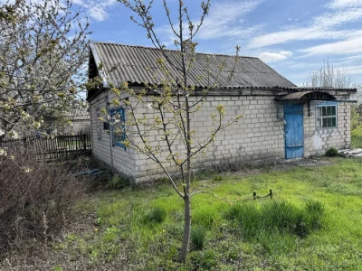 Продам будинок з приватизованою земельною ділянкою