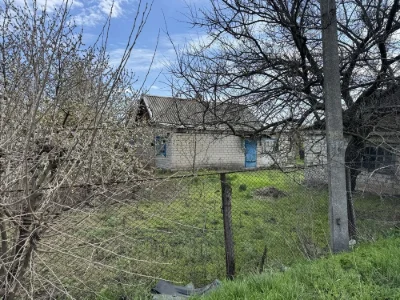 Продам будинок з приватизованою земельною ділянкою