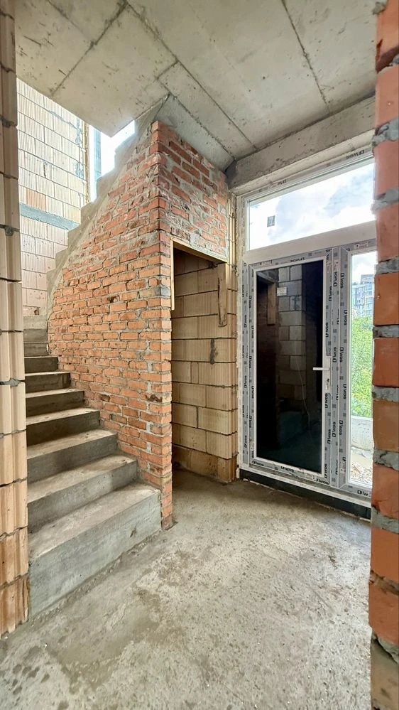 Найкраща ціна! Продаж Таунхаус 100 м² ділянка 1.5 сотих ГАЗ