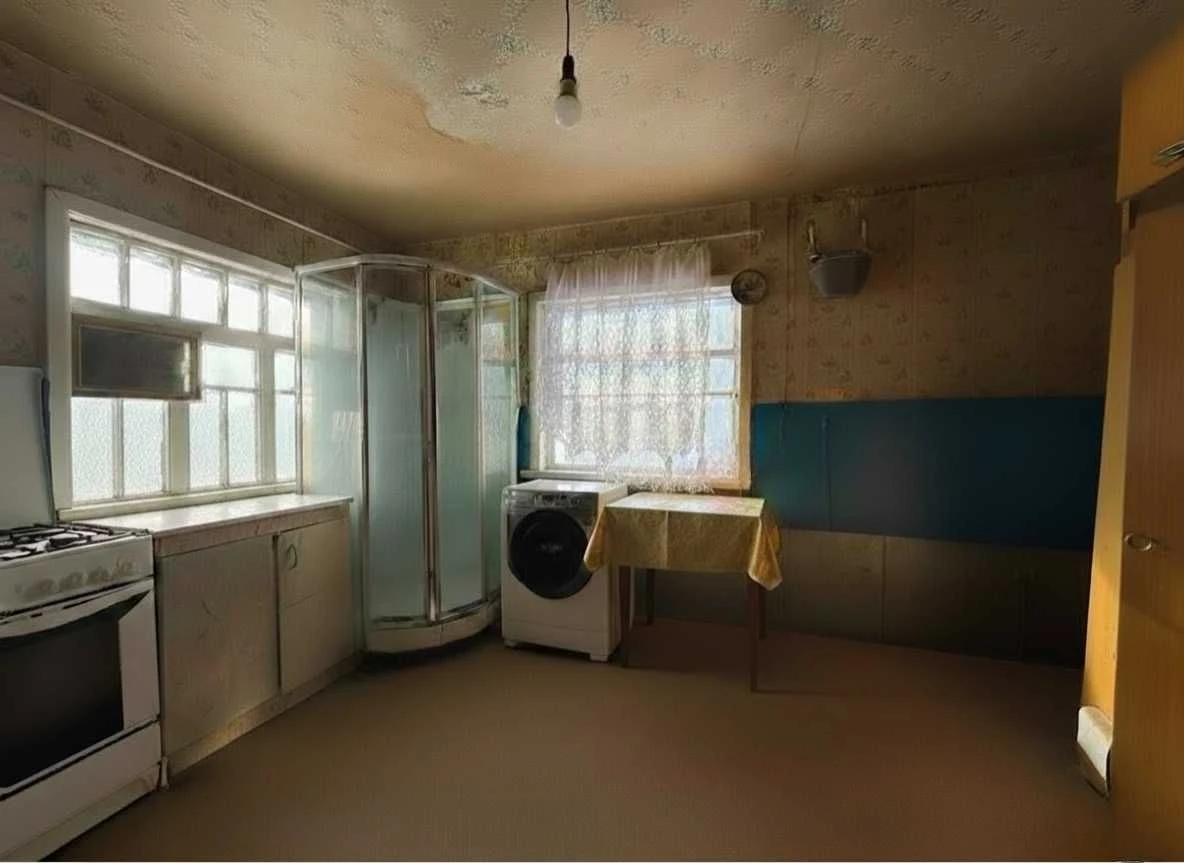 Продаж частини будинку 46м2 2кімнати, 7 соток