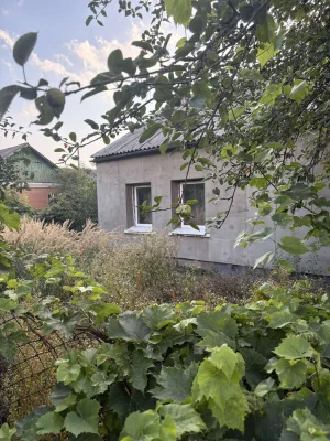 Продається будинок 67м2,  три кімнати, 6 соток землі, опален