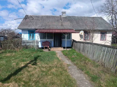 Продається частина будинку 66м2, 3 кімнати, 7 соток землі, ц
