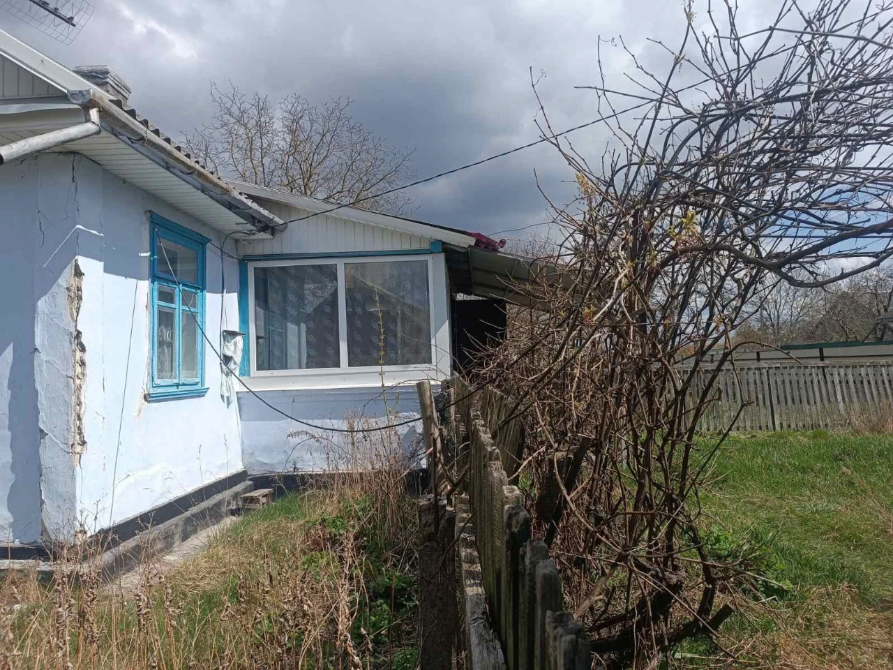 Продається частина будинку 66м2, 3 кімнати, 7 соток землі, ц