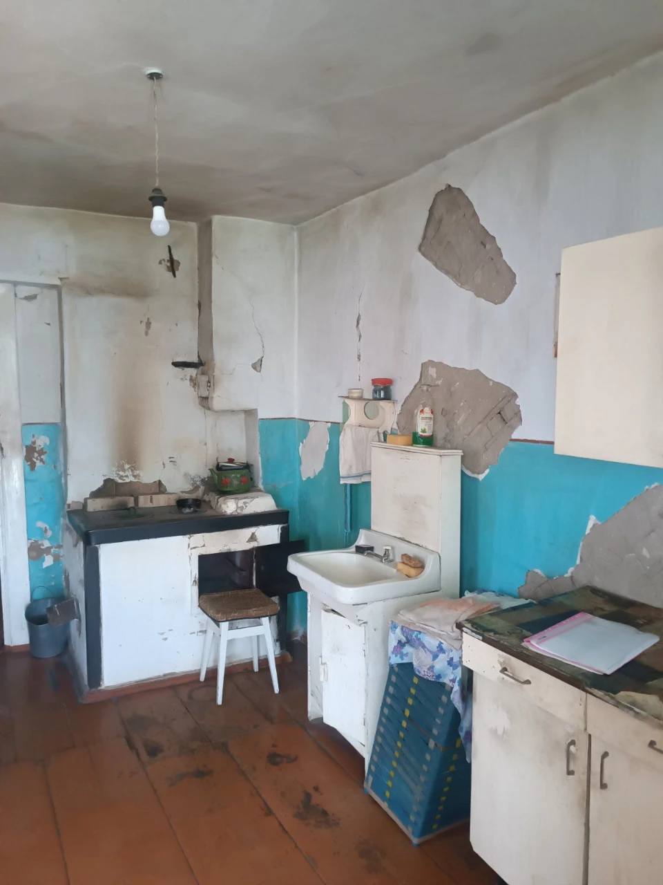 Продається частина будинку 66м2, 3 кімнати, 7 соток землі, ц