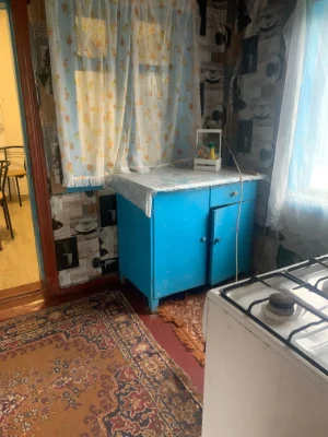 Продається частина будинку в м Славута  яка складається з дв