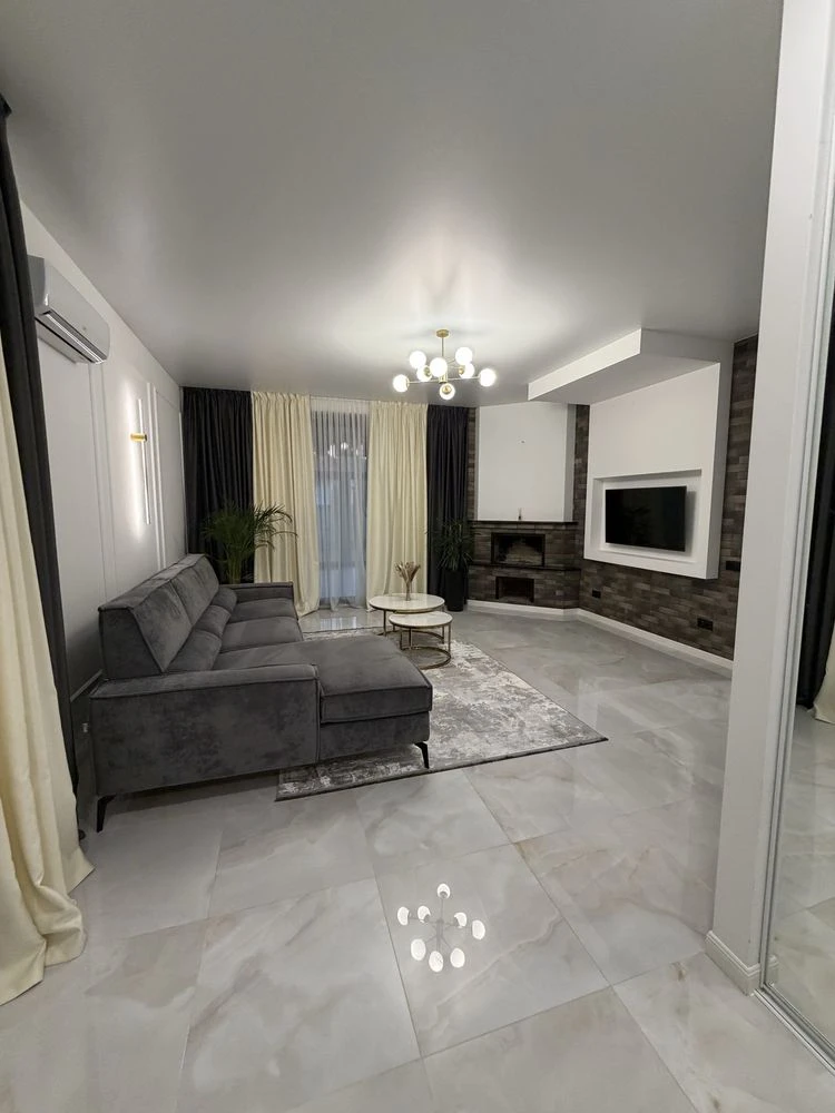 Продаж сучасного БУДИНКУ (270 м²) м. Славута