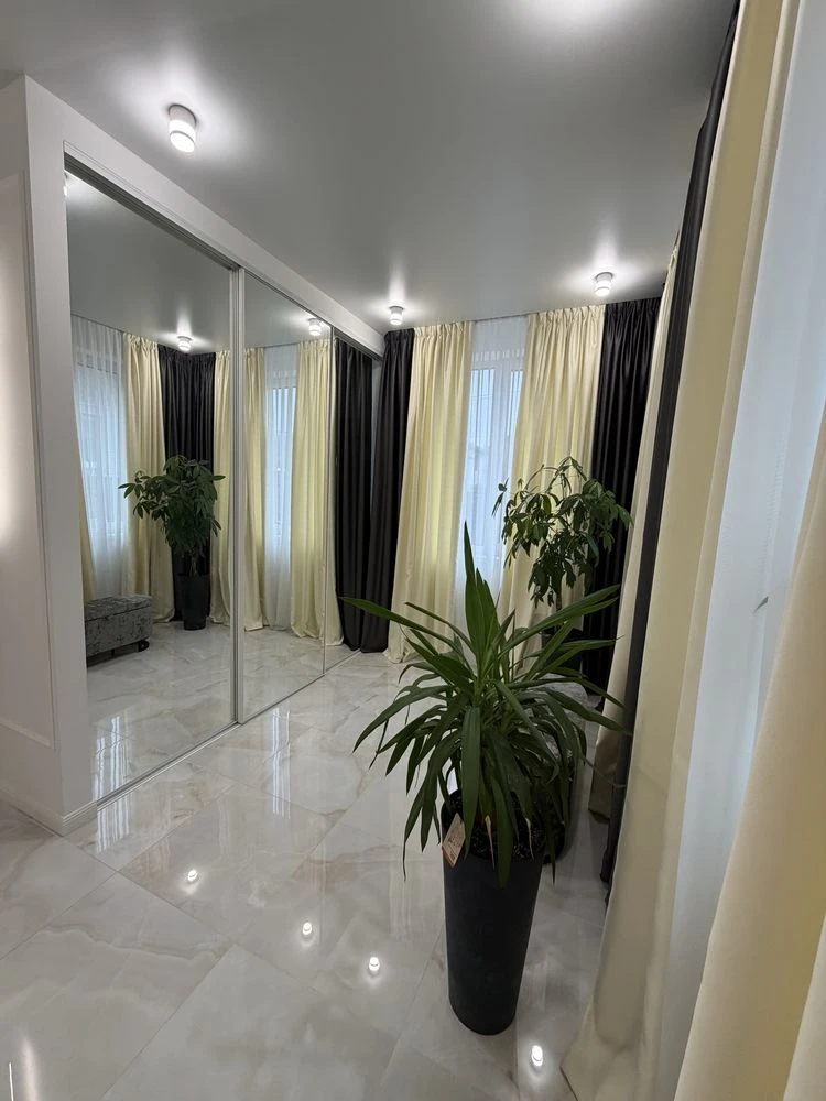Продаж сучасного БУДИНКУ (270 м²) м. Славута