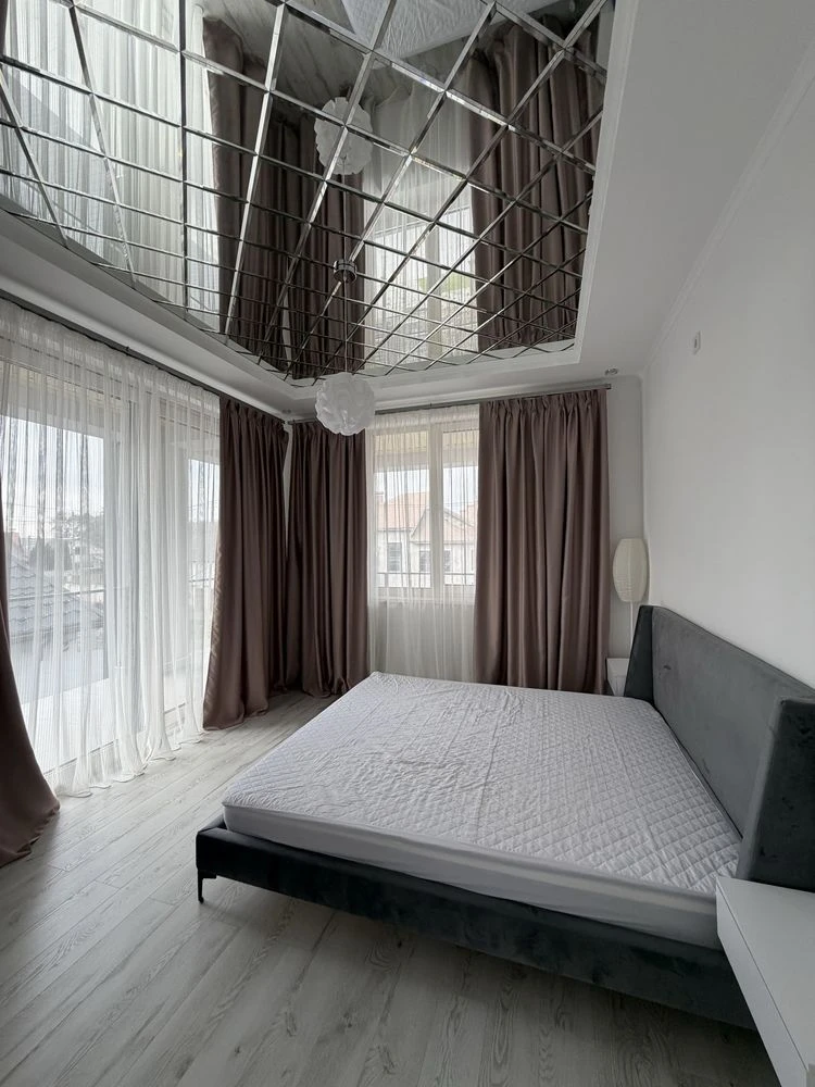 Продаж сучасного БУДИНКУ (270 м²) м. Славута