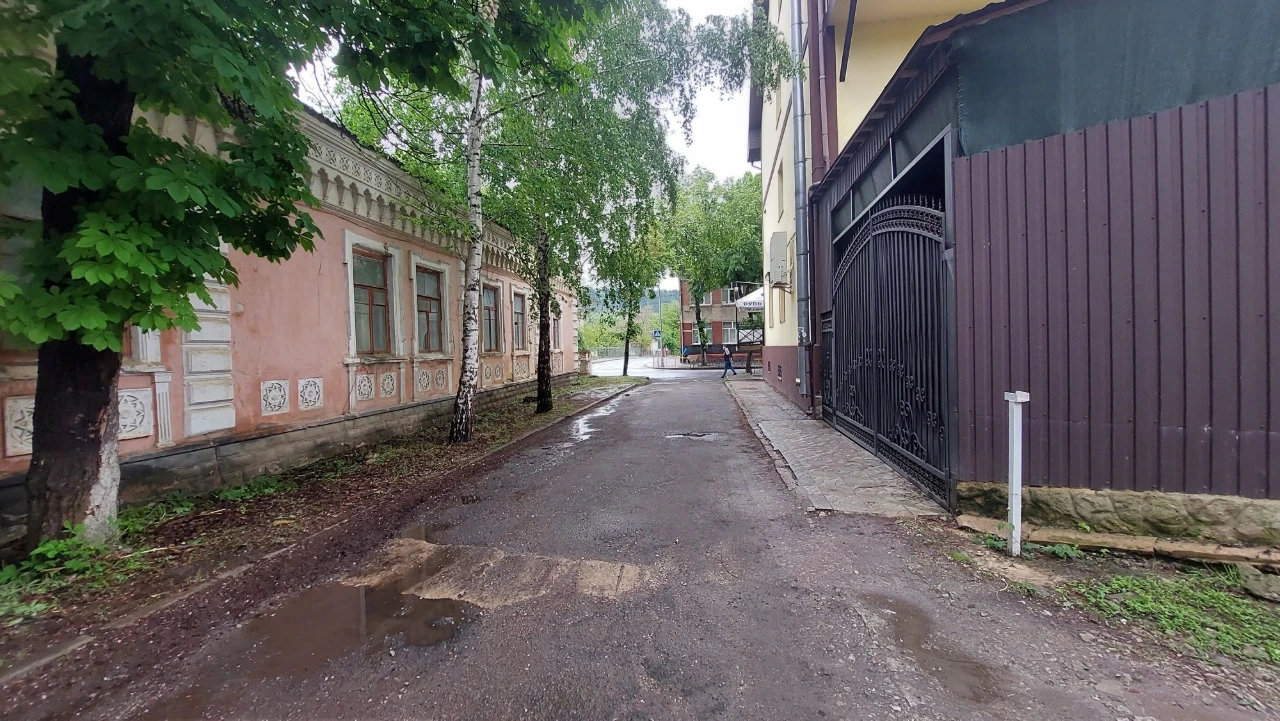 Продам 3 сотки. Вул.Київська,41б.
