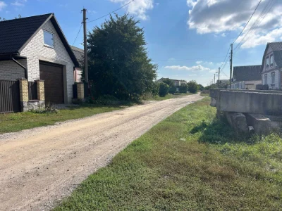 Продам  земельну  ділянку  з  фундаментом