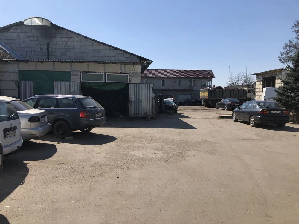 Продається земельна ділянка 32,56 сотки з комерційними примі