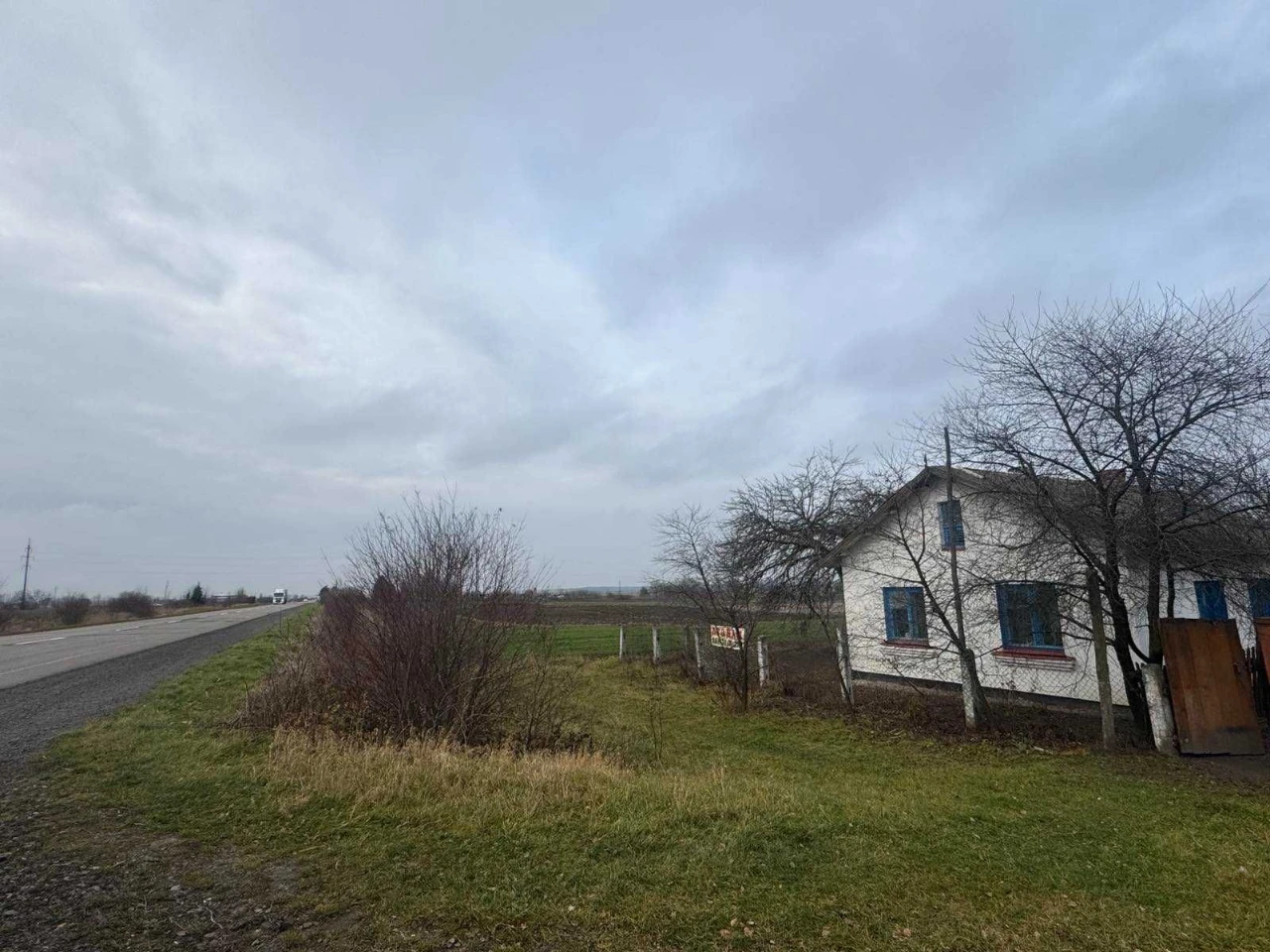 Земельна ділянка біля  траси Е373 Київ-Варшава