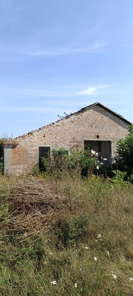 Земельна ділянка на трасі Київ - Варшава.